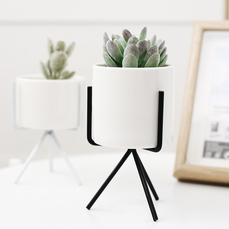 White planter pot with the choice of gold, white or black metal stand. 